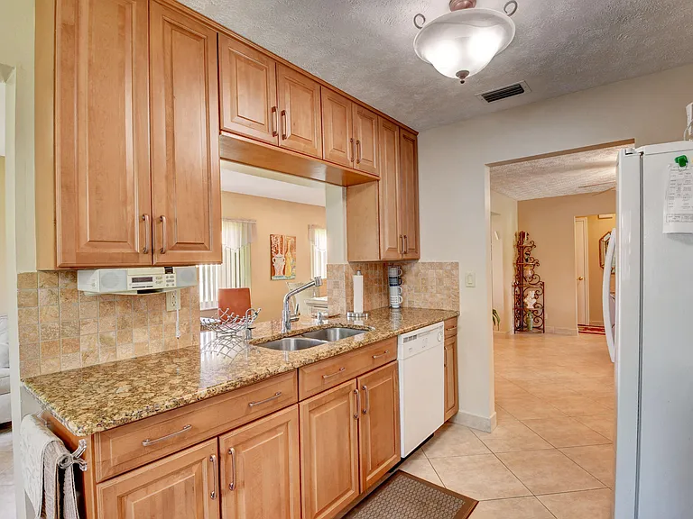 14425 Amapola Way — Photo 15