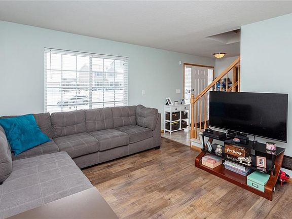 2nd image of 9281 Lake Dr