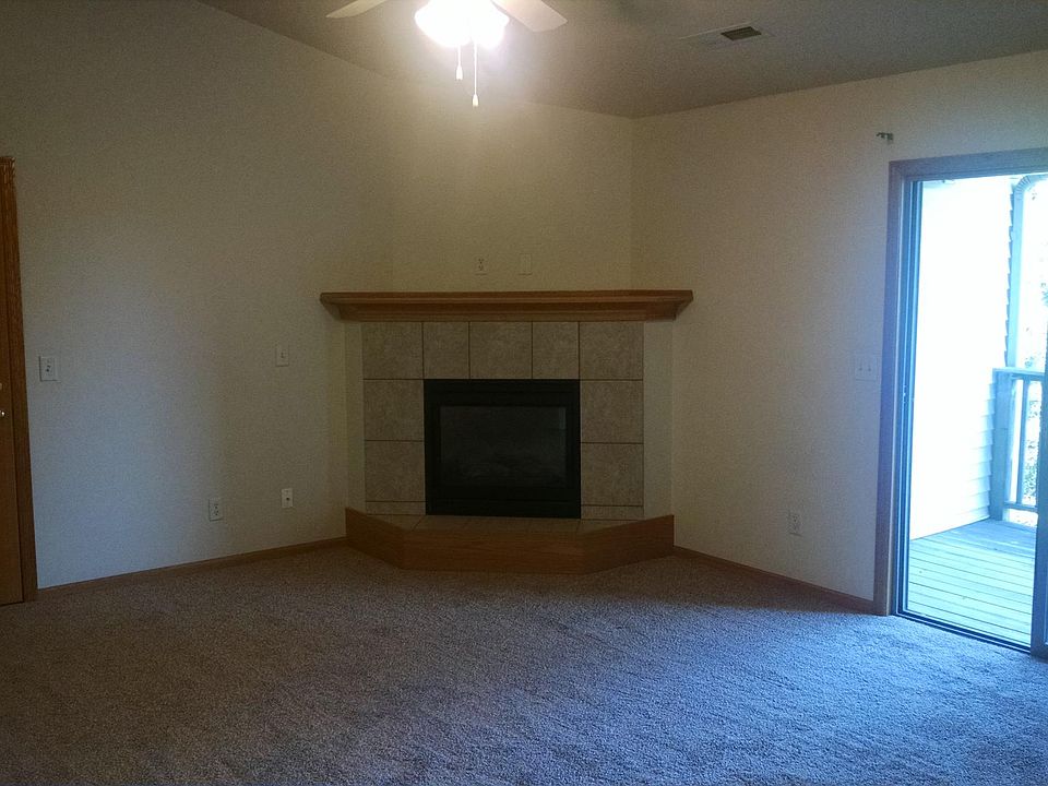 2nd image of 2888 Coral Ct APT 302