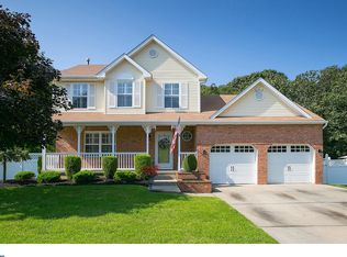 22 Country Club Rd, Pine Hill, NJ 08021