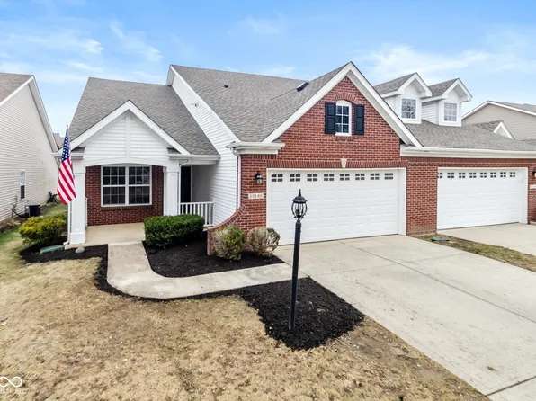12140 Black Hills Dr, Fishers, IN 46038