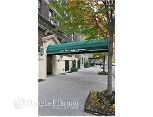 Sold by Douglas Elliman | media 3