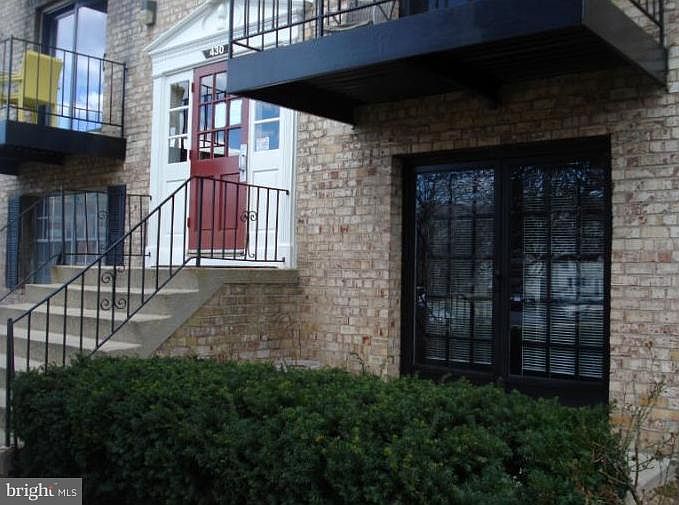 1st image of 430 N Armistead St APT 104