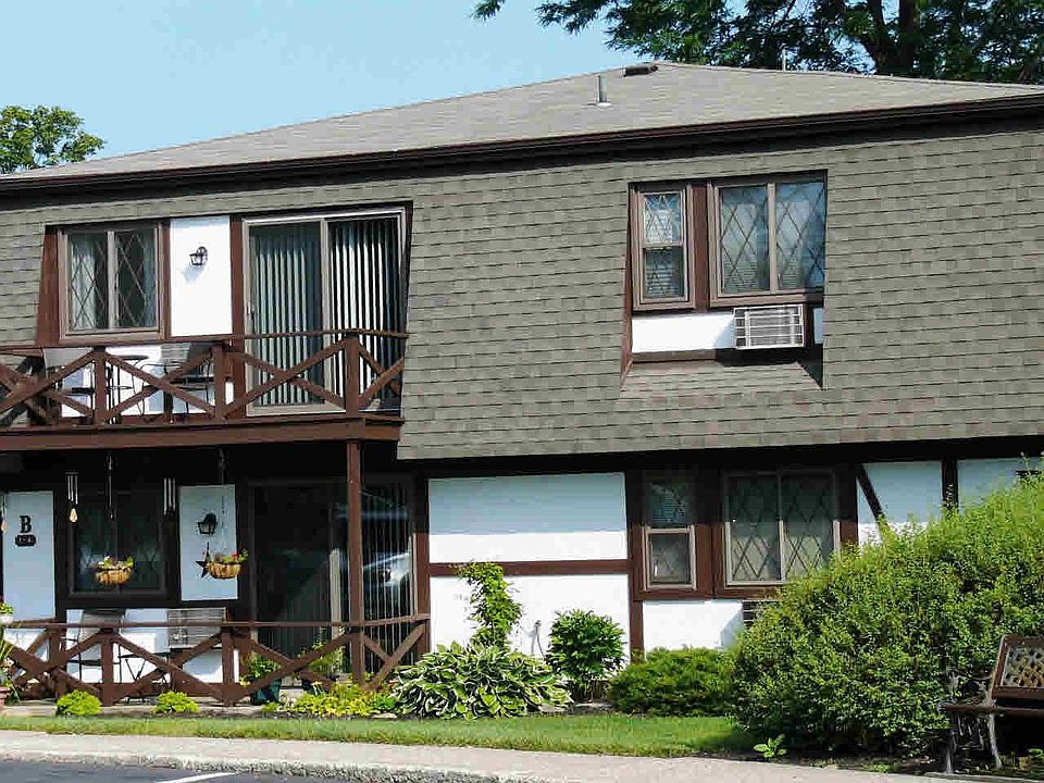 1st image of 129 Main St Unit B3