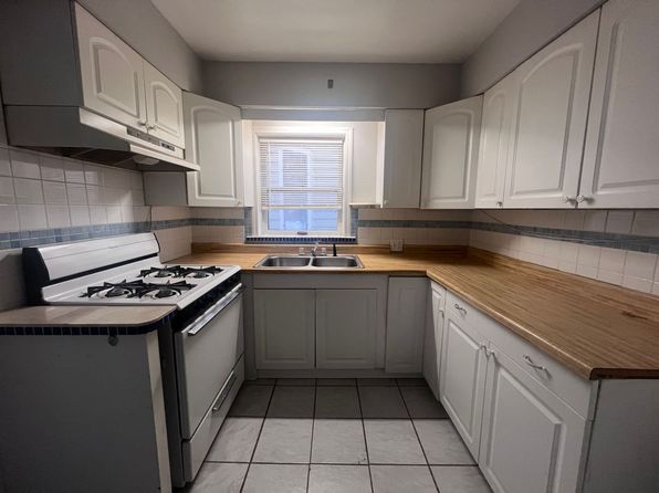 17 College Ave NE #0