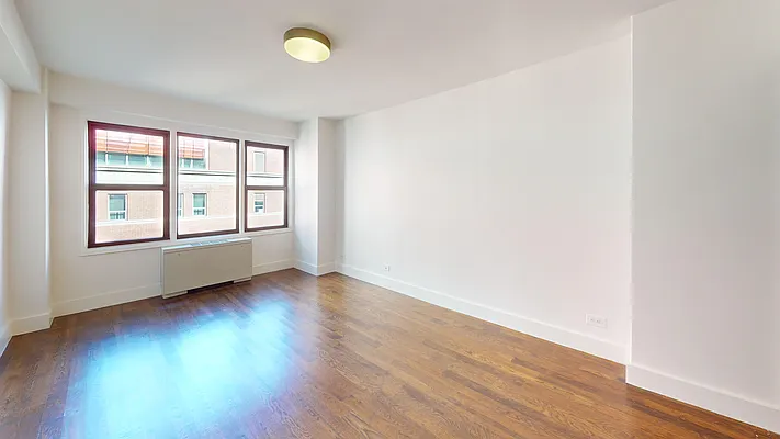 Rented by Bond New York | media 7