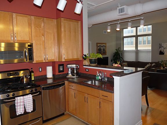 2nd image of 1201 N Garfield St APT 307