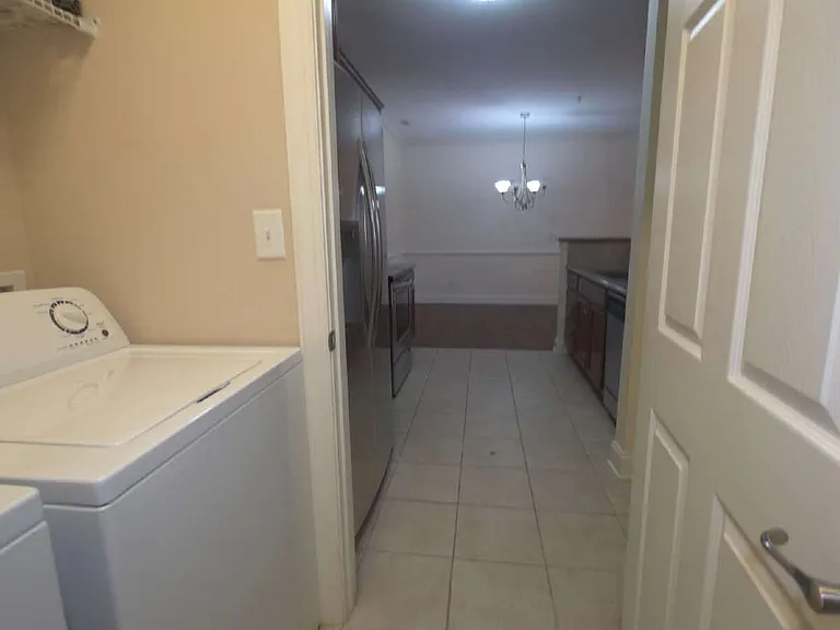 321 Gallery Dr #202 — Photo 63