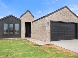 6904 14th St, Lubbock, TX 79416