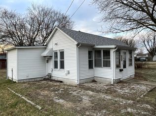 613 N Madison St, Litchfield, IL 62056