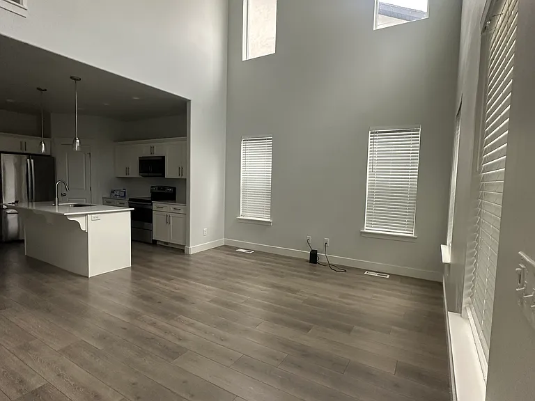 4336 W Watchmen Way — Photo 18