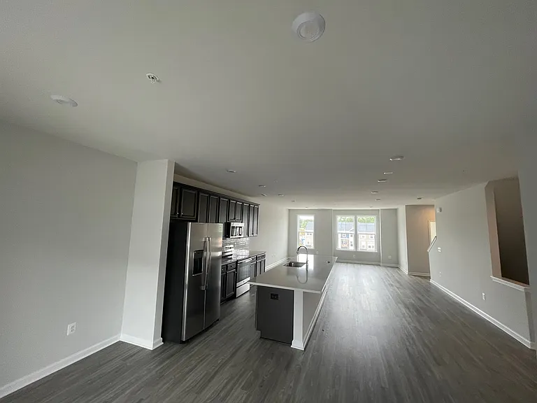 713 McCormick Farm Dr #B — Photo 7