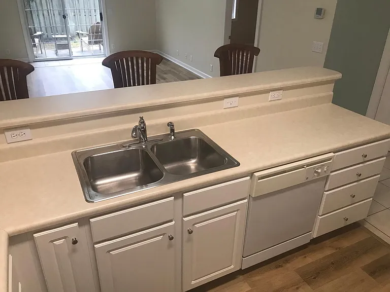5006 Carleton Dr #95 — Photo 11