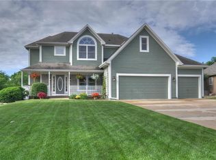 21041 W 224th St, Spring Hill, KS 66083