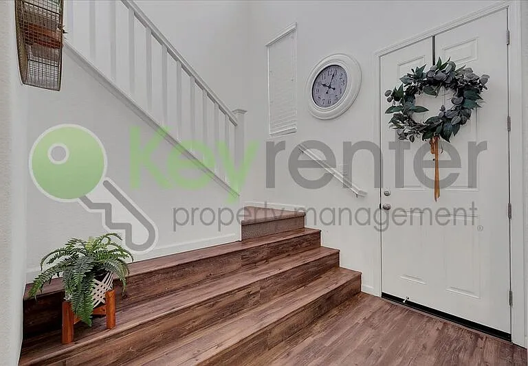 1374 Larkspur Dr — Photo 15