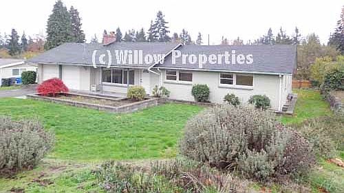 1st image of 8006 Fairway Dr SW