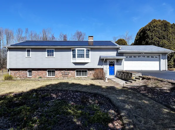 68 Campbell Drive, Canterbury, CT 06331