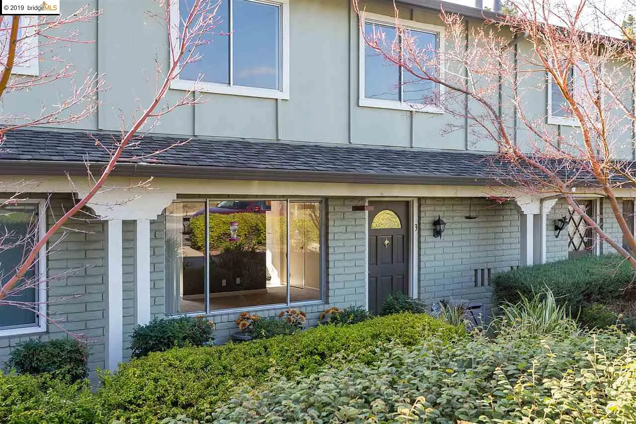 3 Fountainhead Ct photo 1