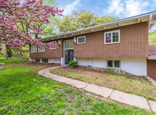 8857 Union Cir, Cedar Falls, IA 50613