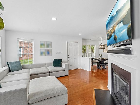 4th image of 2112 Kedvale Ave