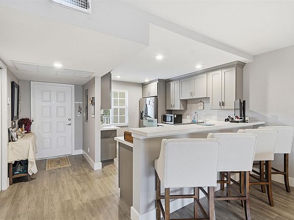 5th image of 800 Cypress Grove Drive #308