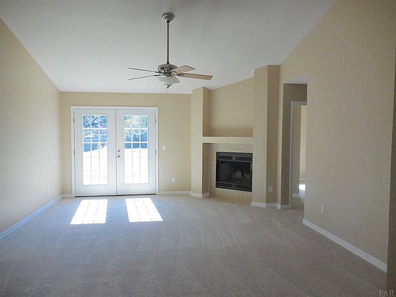 3rd image of 4787 Landmark Ln