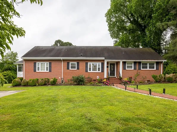 1725 Haskins St, South Boston, VA 24592