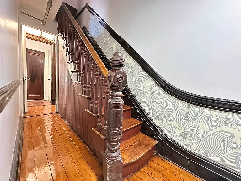 410 Putnam Ave #1 — Photo 11