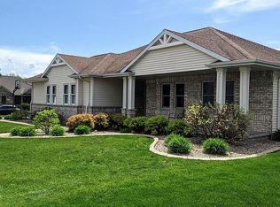 501 Appletree Ln, Little Chute, WI 54140