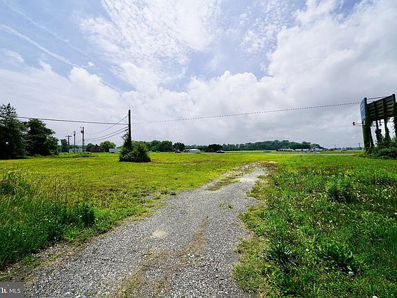 5th image of 3624 Bay Rd