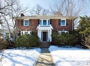 868 Commonwealth Ave, Newton, MA 02459