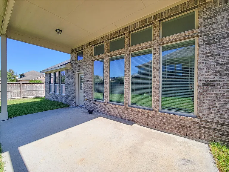 4102 Astoria Manor Ln — Photo 38