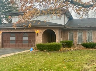 2939 E Hickory Ln, Crete, IL 60417
