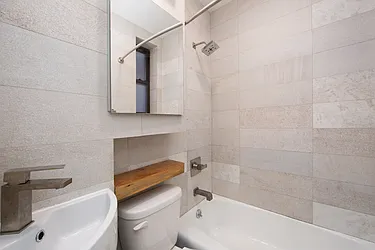 Rented by R New York