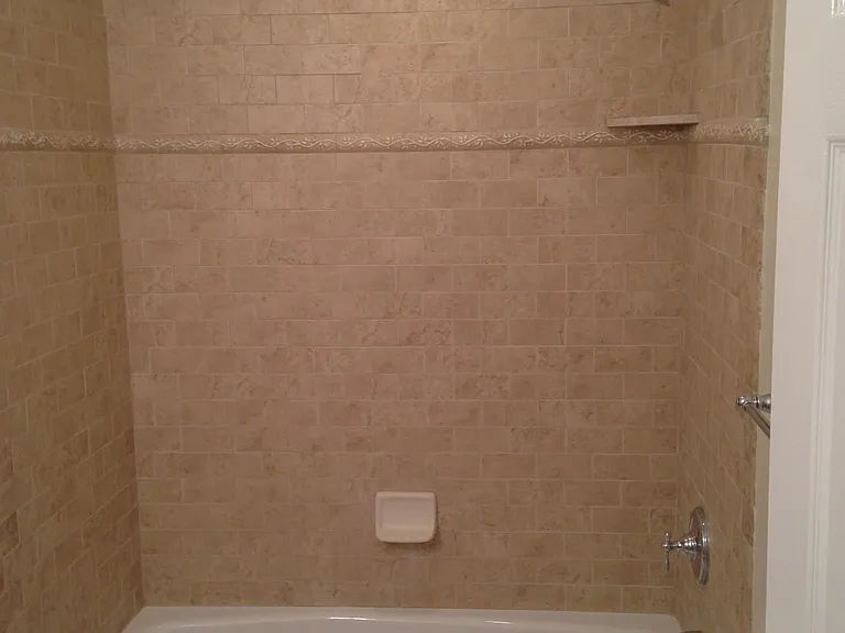 2501 Christian St — Photo 9