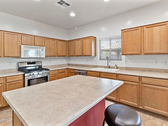 5th image of 17423 W CARMEN Drive
