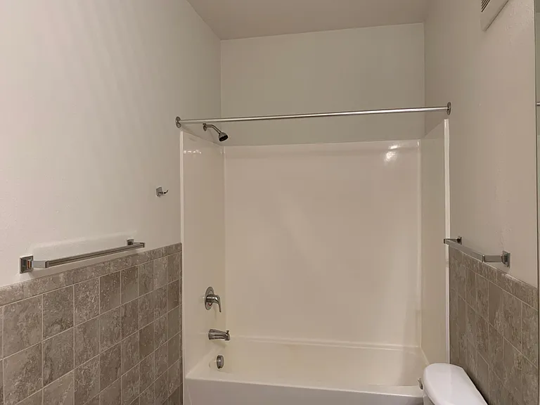 3020 University Ave SE #203 — Photo 8