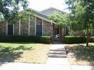 1 Whispering Cir, Hickory Creek, TX 75065