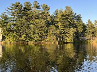 23 Pomeroy Rd, Andover, MA 01810