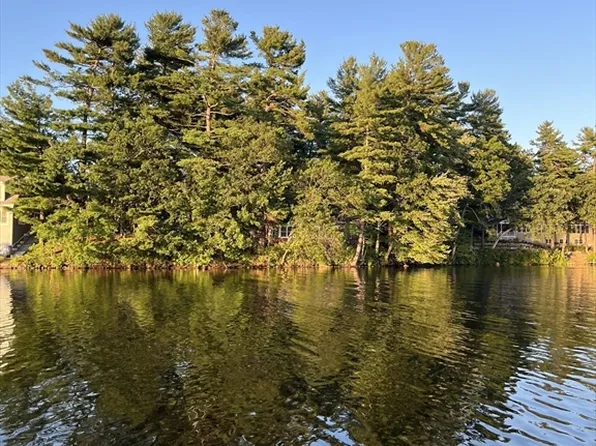 23 Pomeroy Rd, Andover, MA 01810