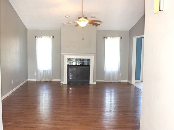 2nd image of 1402 W Masters Ln