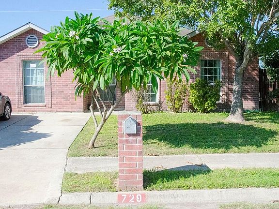 3rd image of 729 Lilly Dr