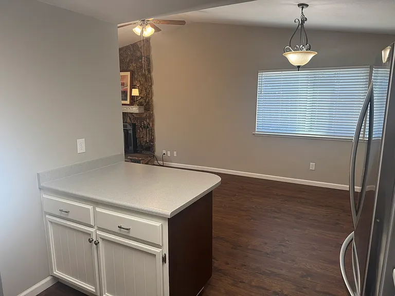 310 Florene Ct — Photo 17