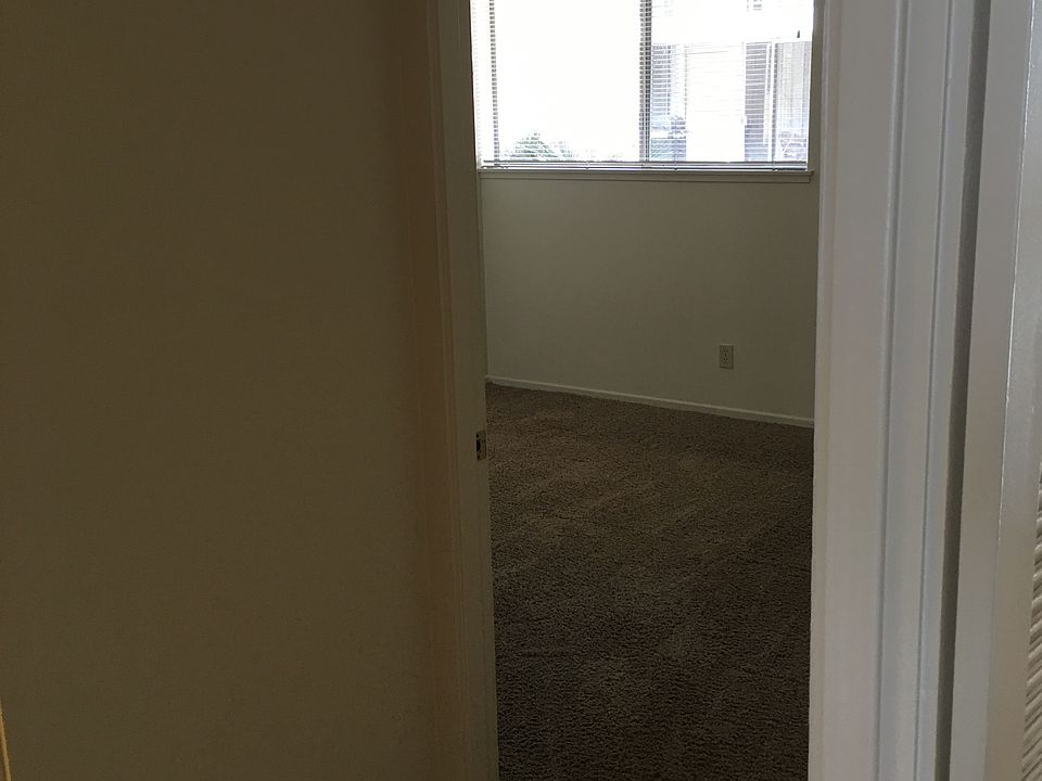 1st image of 11 S Termino Ave APT 116