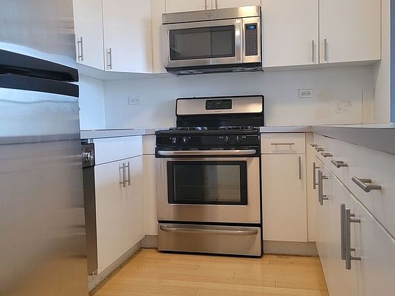 3rd image of 252 E 2nd St APT 6G