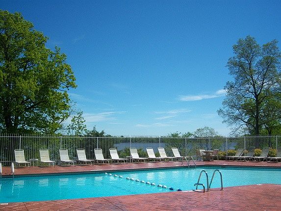 2nd image of 8795 Spinnaker Way APT C1