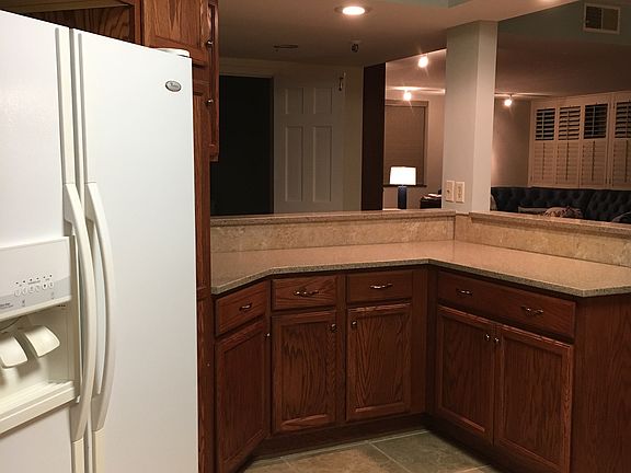 3rd image of 600 4th St SW APT 207