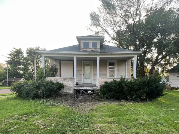 403 N Orient St, Fairmont, MN 56031