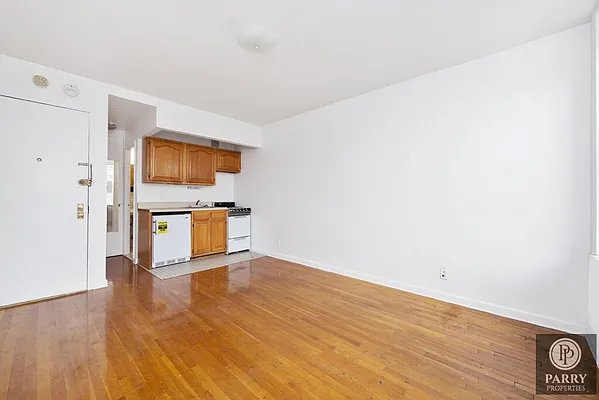 Rented by Keller Williams NYC | media 11