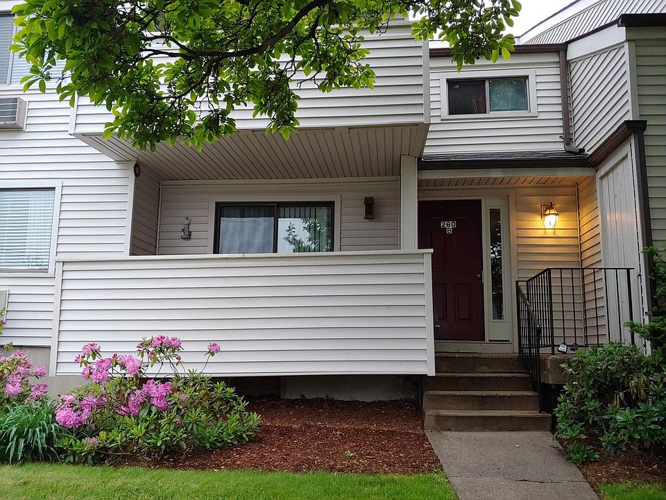 Front Entrance View